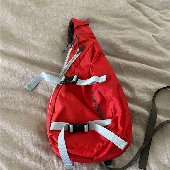 Patagonia Atom Sling Tech Orange. 8L - Picture 1 of 7